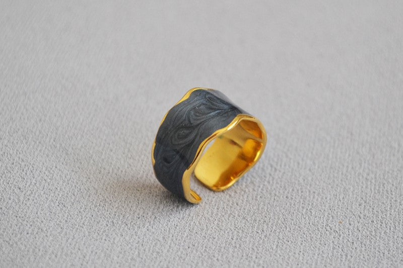 Anello smaltato