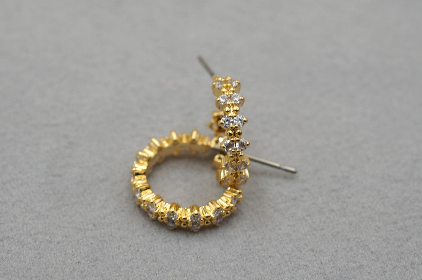 Orecchini circolare con cristallo