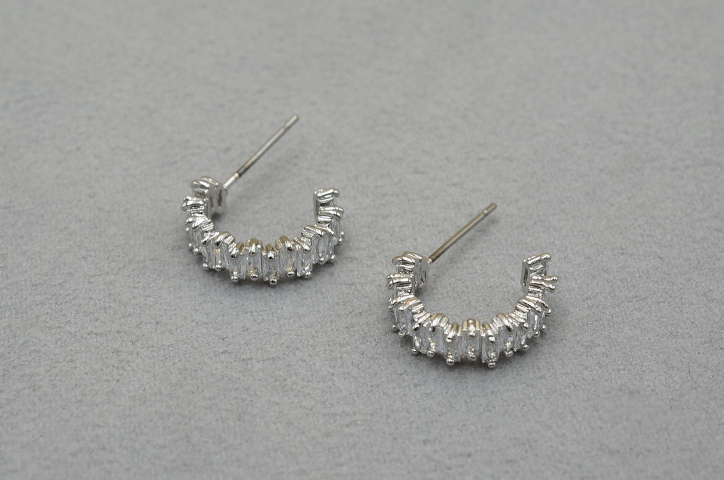 Orecchini a cristallo zigzag