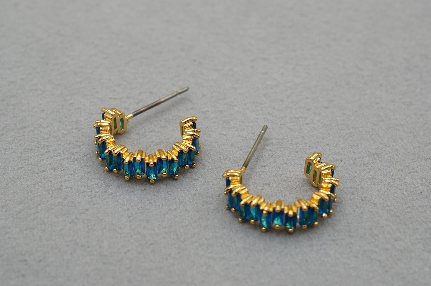 Orecchini a cristallo zigzag