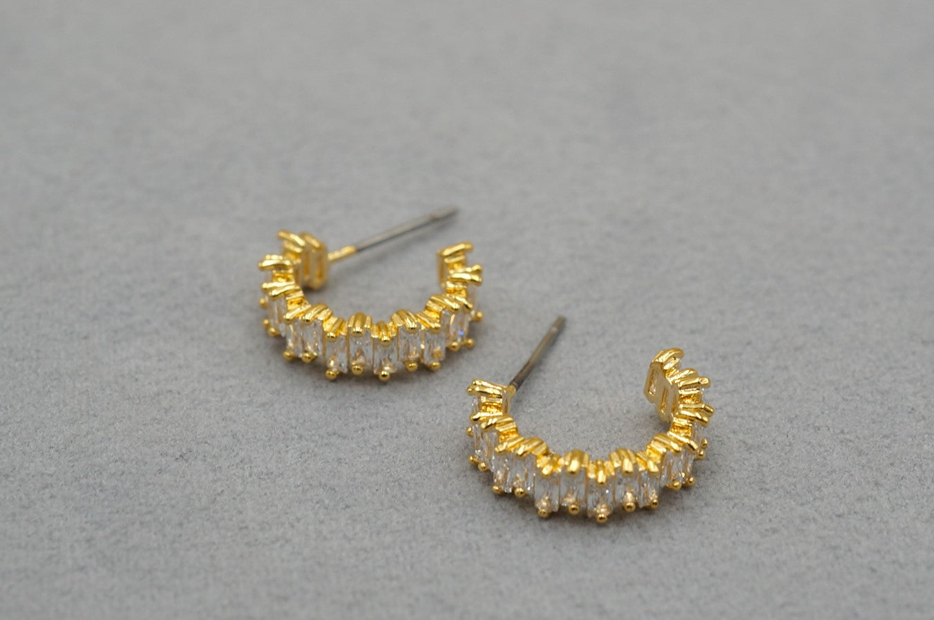 Orecchini a cristallo zigzag