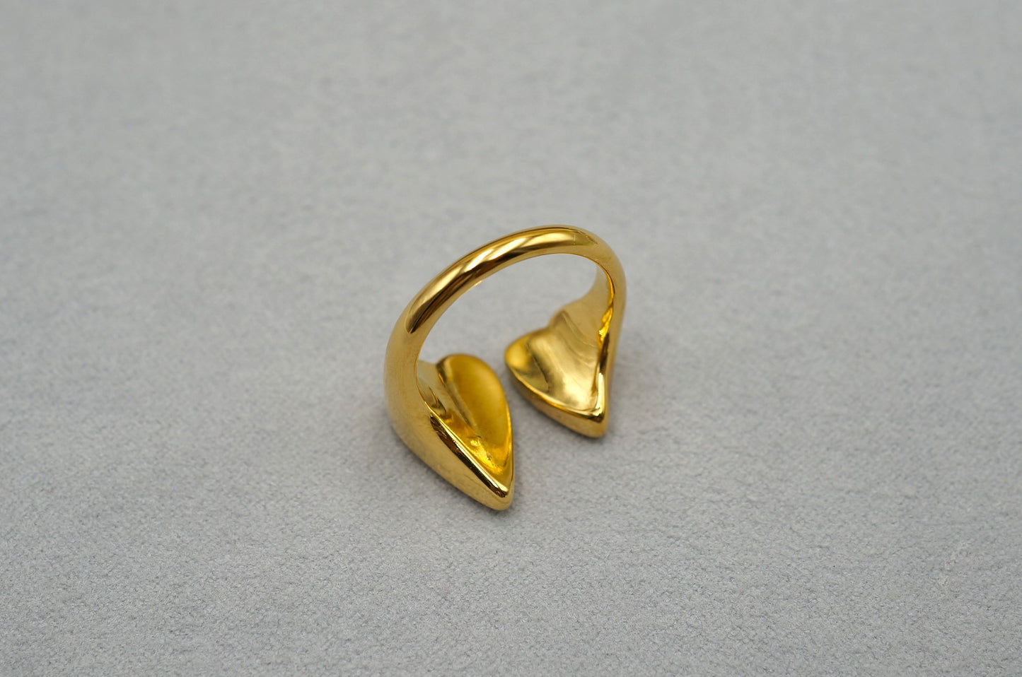 Anello cuori regolabile