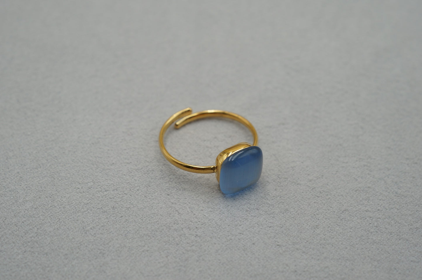 Anello nude