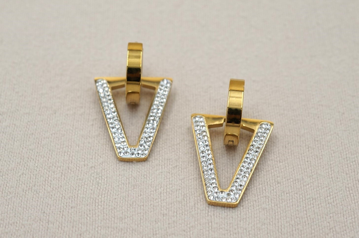 Orecchini a forma di V
