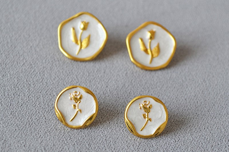 Rose and tulip button earrings